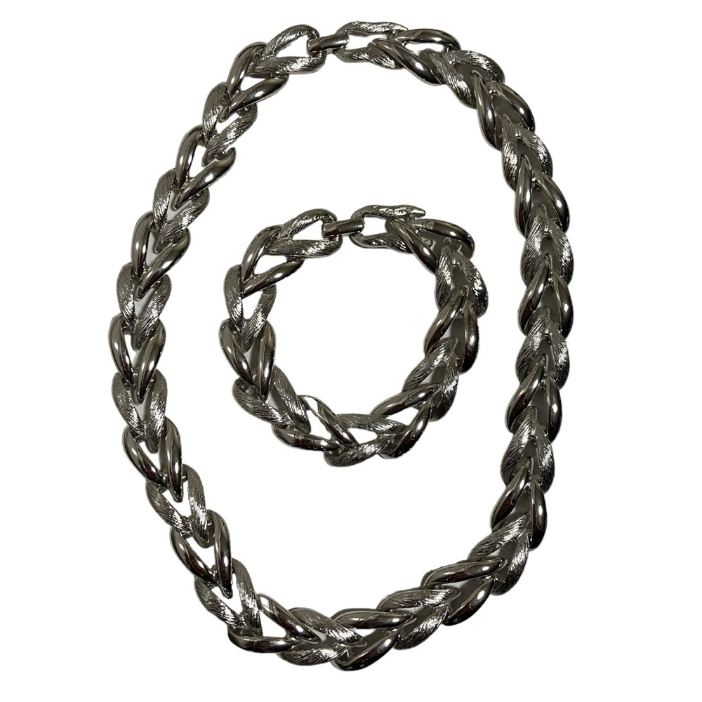 Monet Vintage Double Chainlink Chunky Silver Tone Necklace & Bracelet